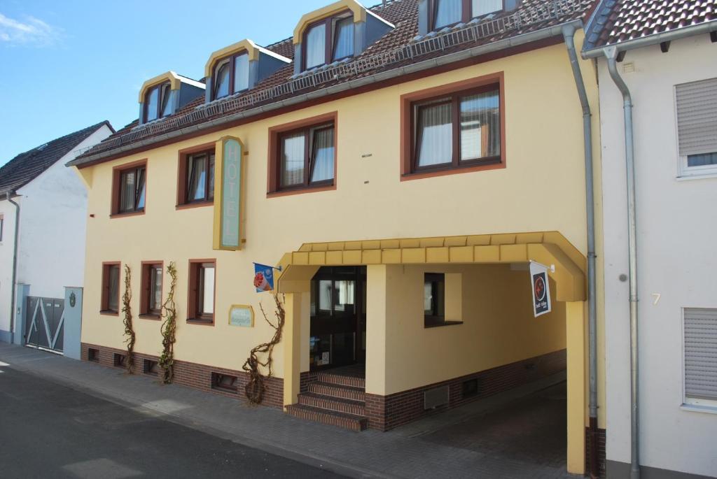 Hotel Rheingauer Tor Hochheim am Main Esterno foto